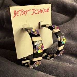 NWT Betsey Johnson Earrings